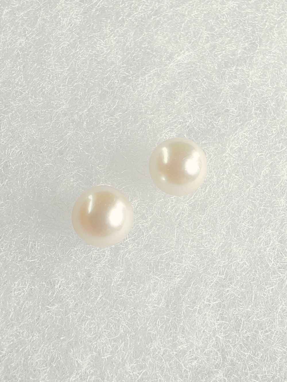 Classic 14k Gold Salt Water Pearl Stud Earrings in Cream - Elegant Women Jewelry